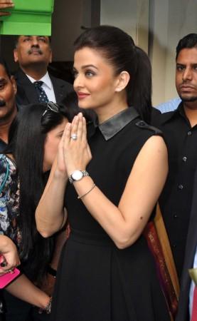 Aishwarya Rai Bachchan Stuns in Black at New Watch Store's Inauguration in Mumbai