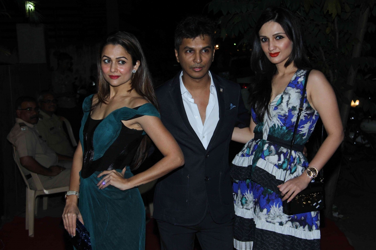 Priyanka Chopra, Sonakshi Sinha, Ayushmann Khurrana and Other Celebs Attend Launch of Vikram Phadnis' Store