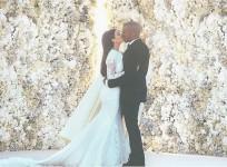 Kim Kardashian and Kanye West Wedding kiss