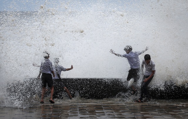 Mumbai High Tide