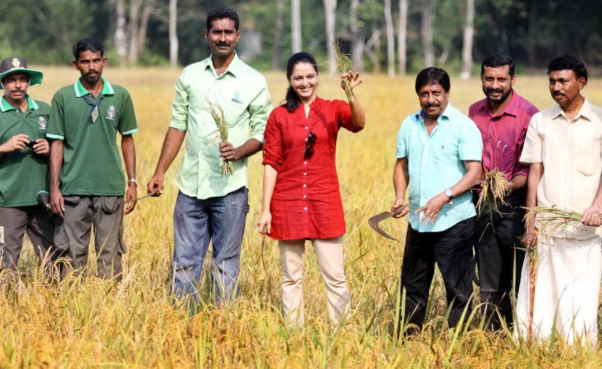 Manju Warrier and Sreenivasan