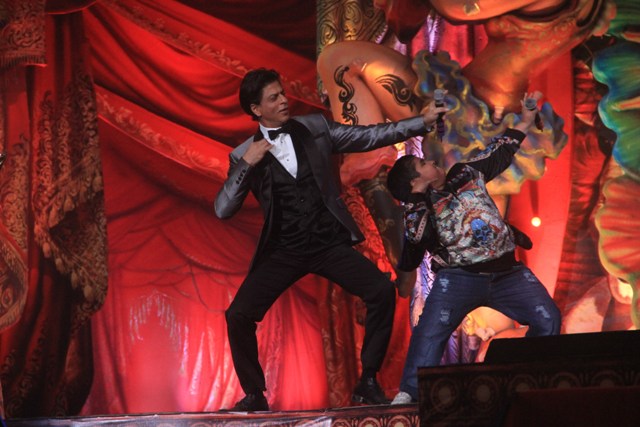 Shah Rukh Khan performing during Got Talent Got Talent