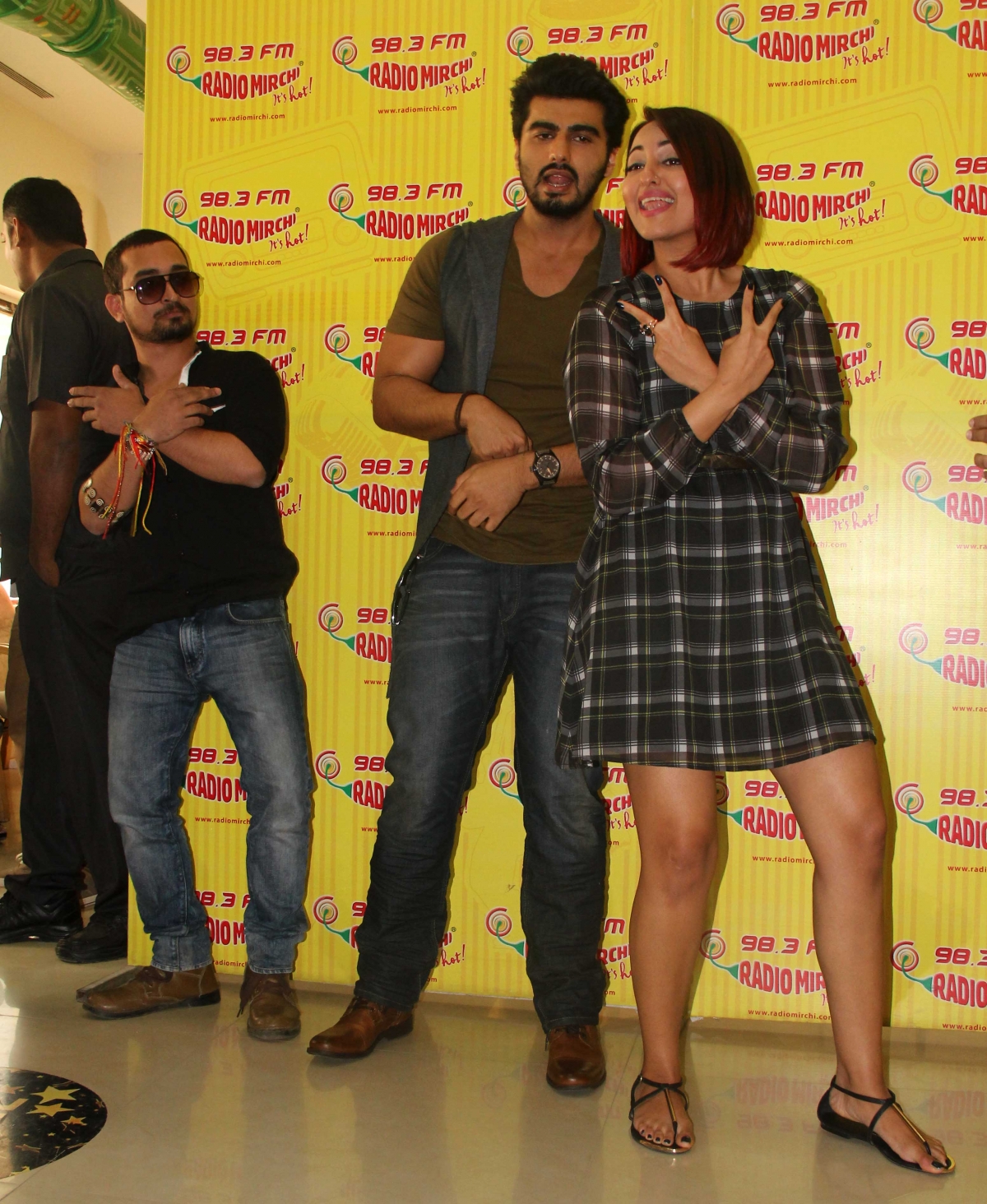 Arjun Kapoor, Sonakshi Sinha promotes 