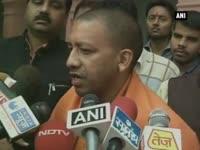 adityanath-says-nothing-wrong-in-calling-taj-mahal-a-part-of-ancient-temple
