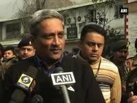 defence-minister-lauds-kashmir-for-record-voter-turnout-despite-militant-attacks