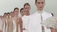valentino-puts-on-a-show-in-new-york-with-a-monochrome-couture-collection