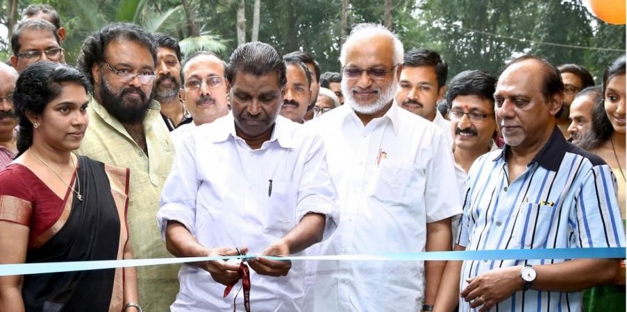 Thiruvanchoor Radhakrishnan, Minister for Forests, Sports, Cinema, Road Transport, and Environment inaugurated the 19th IFFK Delegate cell at Tagore Theater. IFFK 2014
