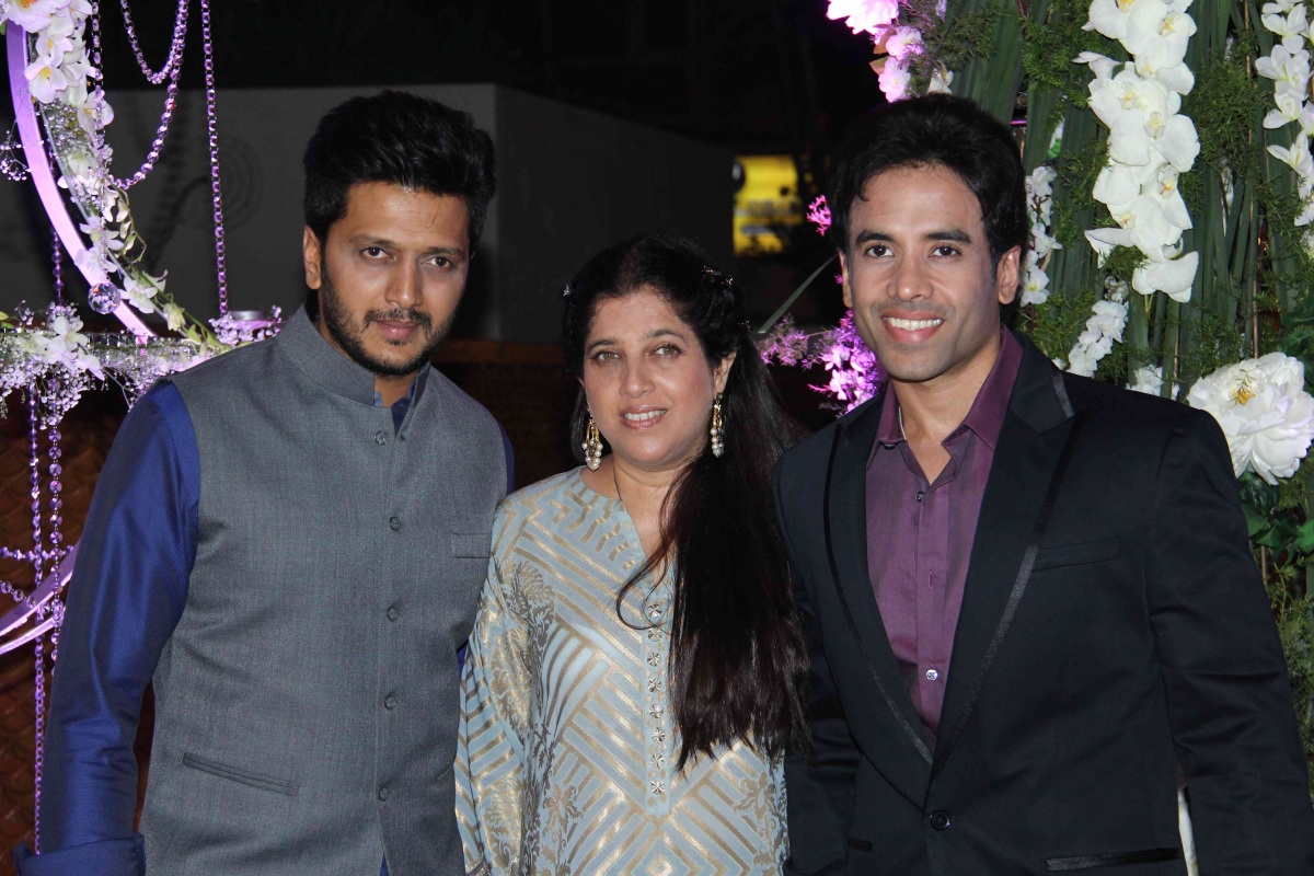 Riteish Deshmukh, Tusshar Kapoor Stars Shine at Designer Manish Malhotra's niece Sangeet Ceremony
