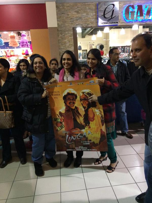 Rajinikanth Mania at its Peaks in Theatres Screening 'Lingaa' Rajinikanth Mania at its Peaks in Theatres Screening 'Lingaa'