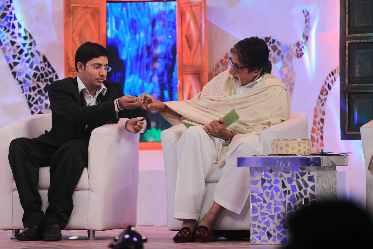 Amitabh Bachchan attending Banega Swachh India Cleanathon function.