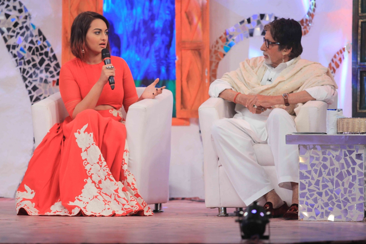 Sonakshi Sinha during Banega Swachh India Cleanathon event