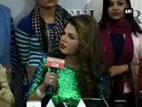 girls-should-be-permitted-to-carry-a-gun-for-their-protection-rakhi-sawant