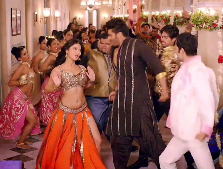712px x 540px - Tevar' Item Song 'Madamiyan': Shruti Haasan Shakes a Leg with Arjun Kapoor [ VIDEO] - IBTimes India