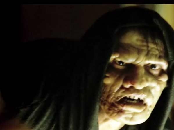A screen shot from the 'I' Trailer Review