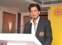 Shah Rukh Khan speaking with Stanford University students