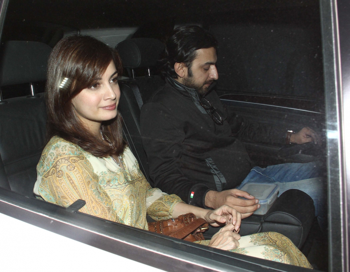 Aamir Khan, Anushka Shrama hosts Special Screening of 'PK'