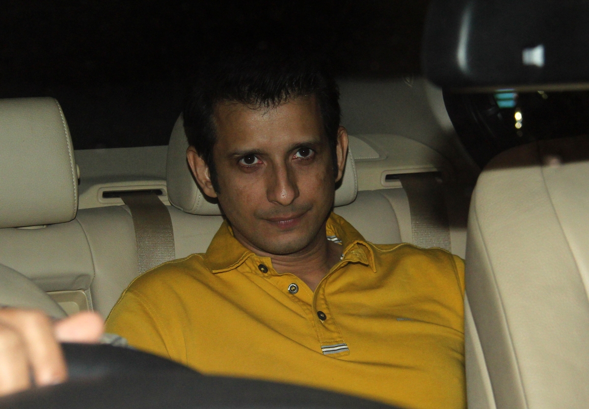 Aamir Khan, Anushka Shrama hosts Special Screening of 'PK'