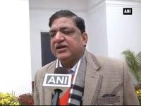 politicos-react-as-janata-parivar-stages-protest-against-modi-government-at-jantar-mantar