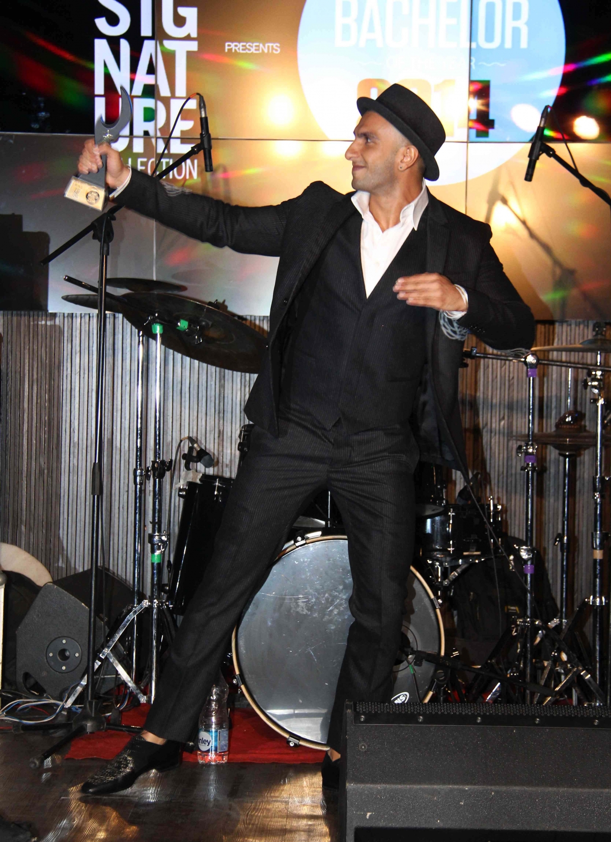 Ranveer Singh at FHM Bachelor of 2014 award function Ranveer Singh at FHM Bachelor of 2014 award function