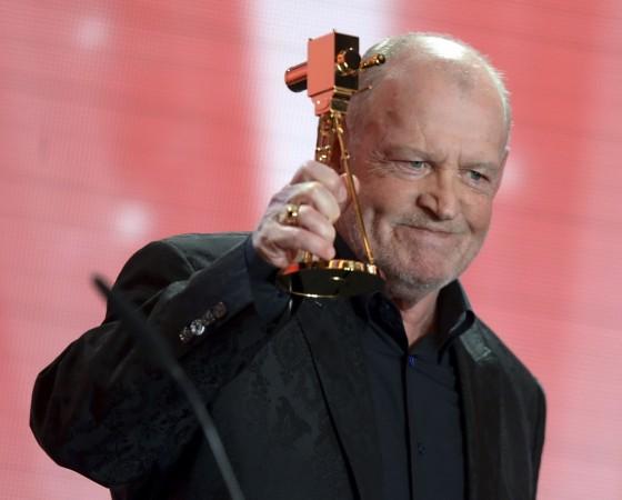 Legendary Singer Joe Cocker Passes Away