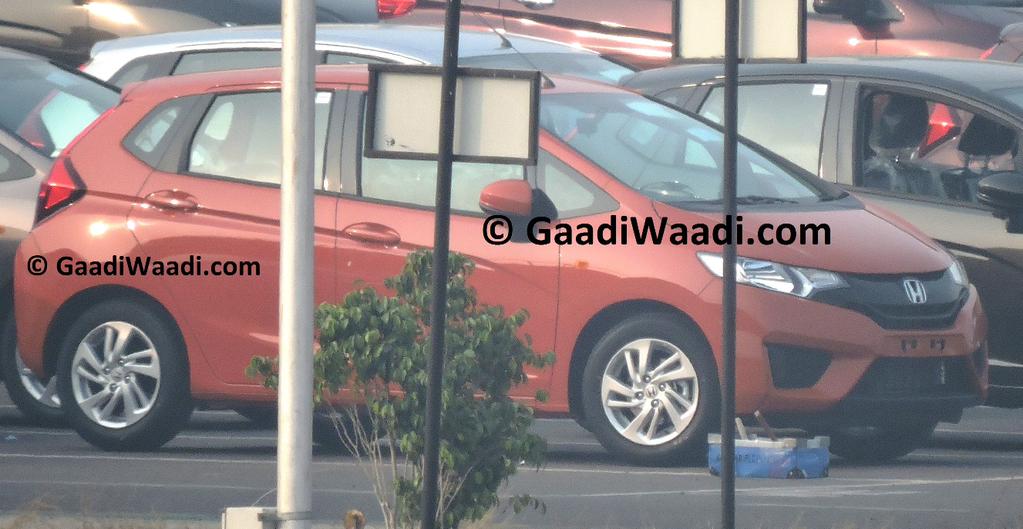 2015 Honda Jazz Production Begins in India, Spied Uncamouflaged
