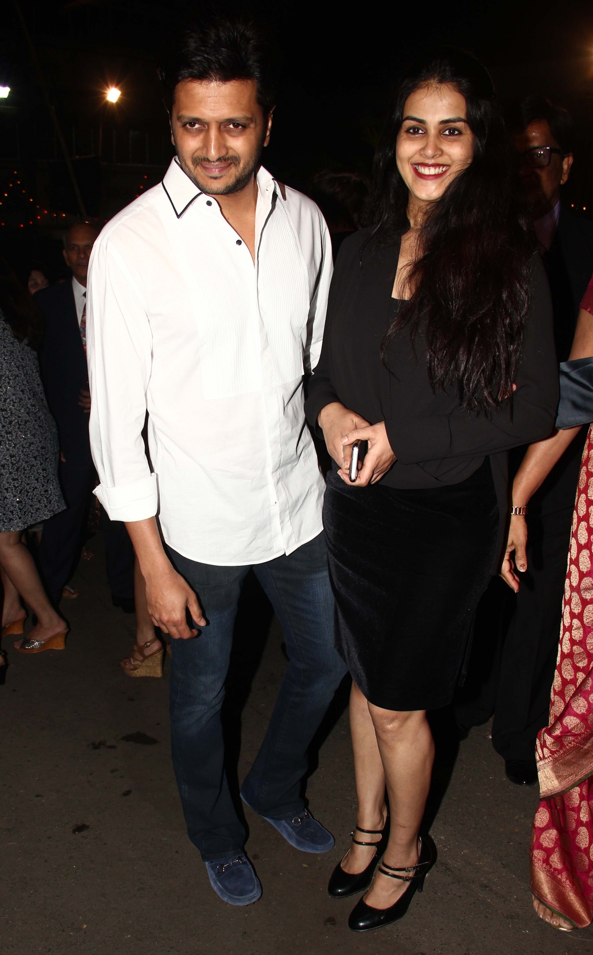 Genelia D'Souza, Riteish Deshmukh Attends Christmas Midnight Mass Kareena Kapoor Khan, Genelia D'Souza, Riteish Deshmukh Attends Christmas Midnight Mass