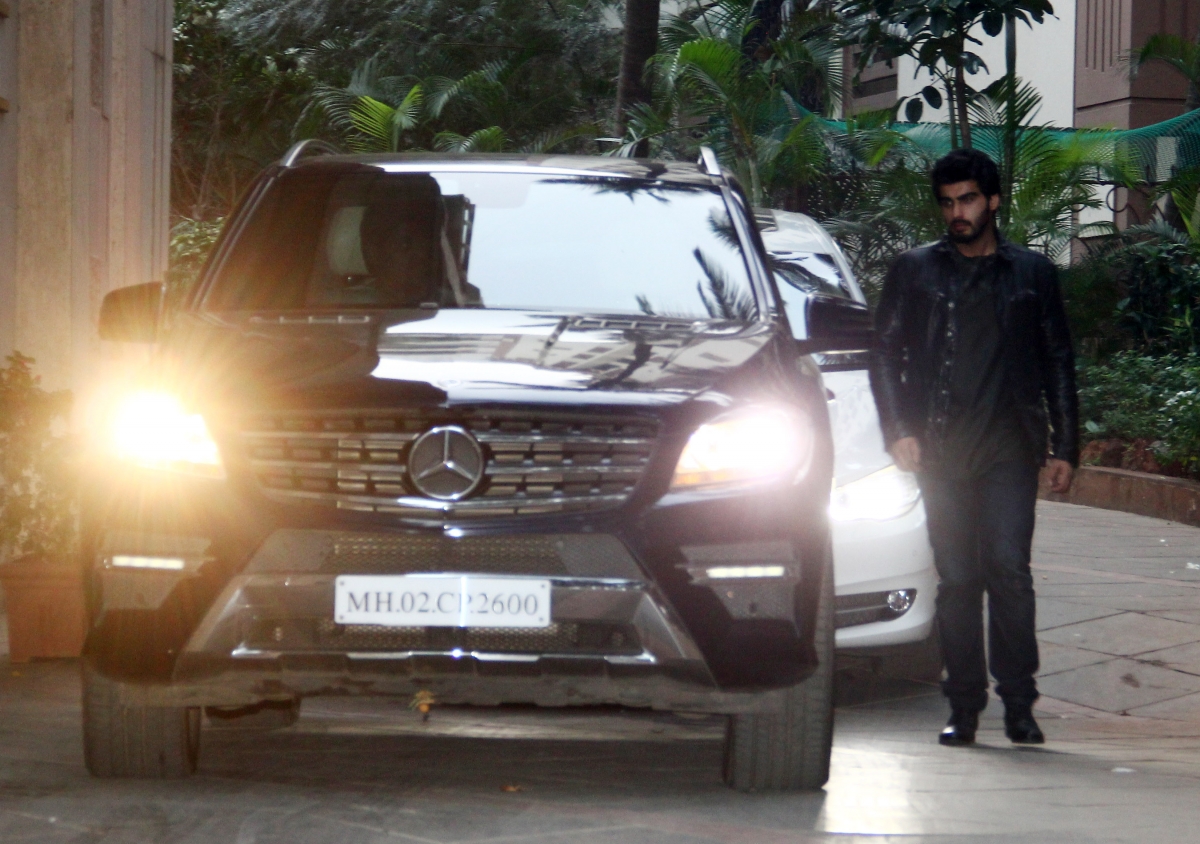 Star Studded Christmas Celebration at Ranbir Kapoor's Residence