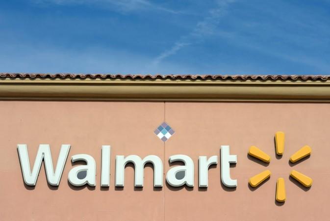 Wal-Mart Offering Steep Discounts On PS4, Xbox One: Get Best Deal On Bundles