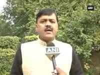 politicos-condemn-after-hindu-mahasabha-leader-abuses-gandhi-prepares-for-godses-statue-in-meerut