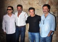 Sanjay Dutt Out on Parole; Rajkumar Hirani hosts Special Screening of 'PK' for Him