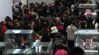 sale-shoppers-surge-on-selfridges-for-boxing-day-bargains