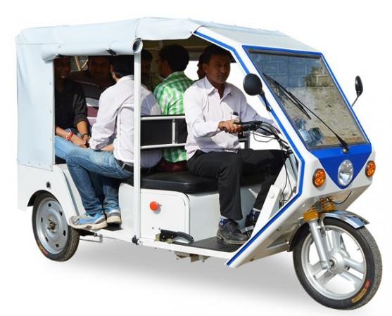 Terra launches electric auto rickshaw R6 in India Terra launches electric auto rickshaw R6 in India