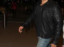 'Kick' co-stars Salman Khan, Jacqueline Fernandez Snapped At Mumbai Airport