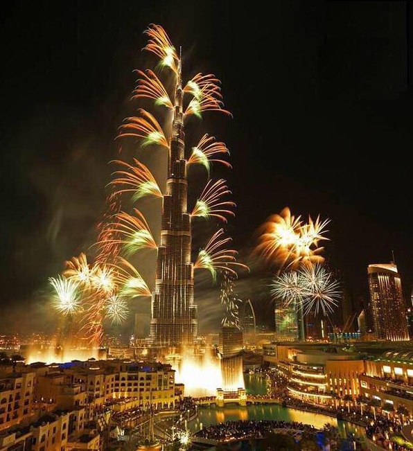 70,000 LED panels were wrapped around Burj Khalifah,the tallest building in the world to beat a world record for the largest LED-illuminated facade. New years fireworks on Bruj Khalifah in Dubai