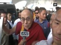 dalai-lama-greets-people-on-new-year