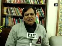 centre-faces-criticism-for-changing-name-of-planning-commission-to-niti-aayog