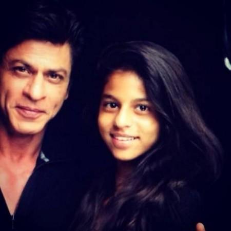 Shah Rukh Khan with Suhana Shah Rukh Khan with Aryan, Suhana