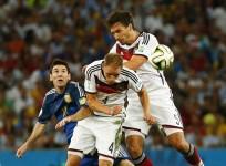 Lionel Messi Argentina Benedikt Howedes Mats Hummels Germany