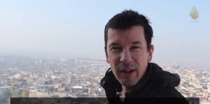 From Inside Mosul - Latest ISIS propaganda video featuring British journalist John Cantlie debunks Western media reports questioning the ability of Islamic State to govern the Iraq second largest city.