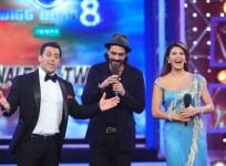 Arjun Rampal, Jacqueline Fernandez Promotes Upcoming Film on 'Bigg Boss 8'