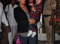SRK with family