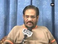 sakshi-maharaj-faces-flak-over-4-kids-remark-bjp-distances-itself