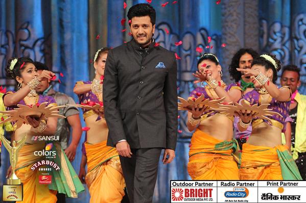 Riteish Deshmukh Top Moments from Stardust Awards 2015