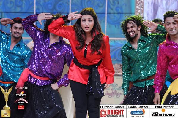 Parineeti Chopra Top Moments from Stardust Awards 2015