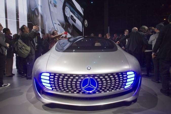 Journalist surround the Mercedes-Benz F015 Luxury in Motion autonomous concept car after it was unveiled during the 2015 International Consumer Electronics Show Journalist surround the Mercedes-Benz F015 Luxury in Motion autonomous concept car after it was unveiled during the 2015 International Consumer Electronics Show