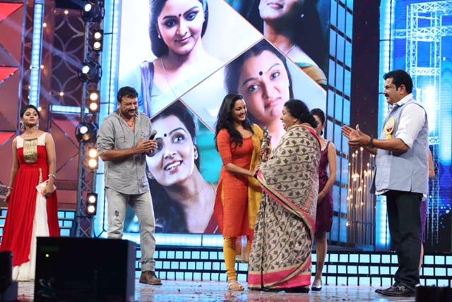 Manju Warrier and Kaviyoor Ponnamma Manju Warrier and Kaviyoor Ponnamma
