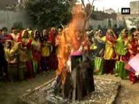 pm-modi-greets-people-on-lohri