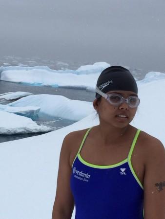 Bhakti Sharma became the first Asian woman to achieve the fantastic feat Bhakti Sharma Swimming