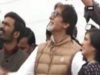 big-b-along-with-cast-of-shamitabh-flies-kite-to-mark-harvest-festival-in-gujarat