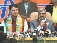 after-kiran-bedi-and-shazia-ilmi-expelled-aap-leader-vinod-kumar-binny-joins-bjp-part-1